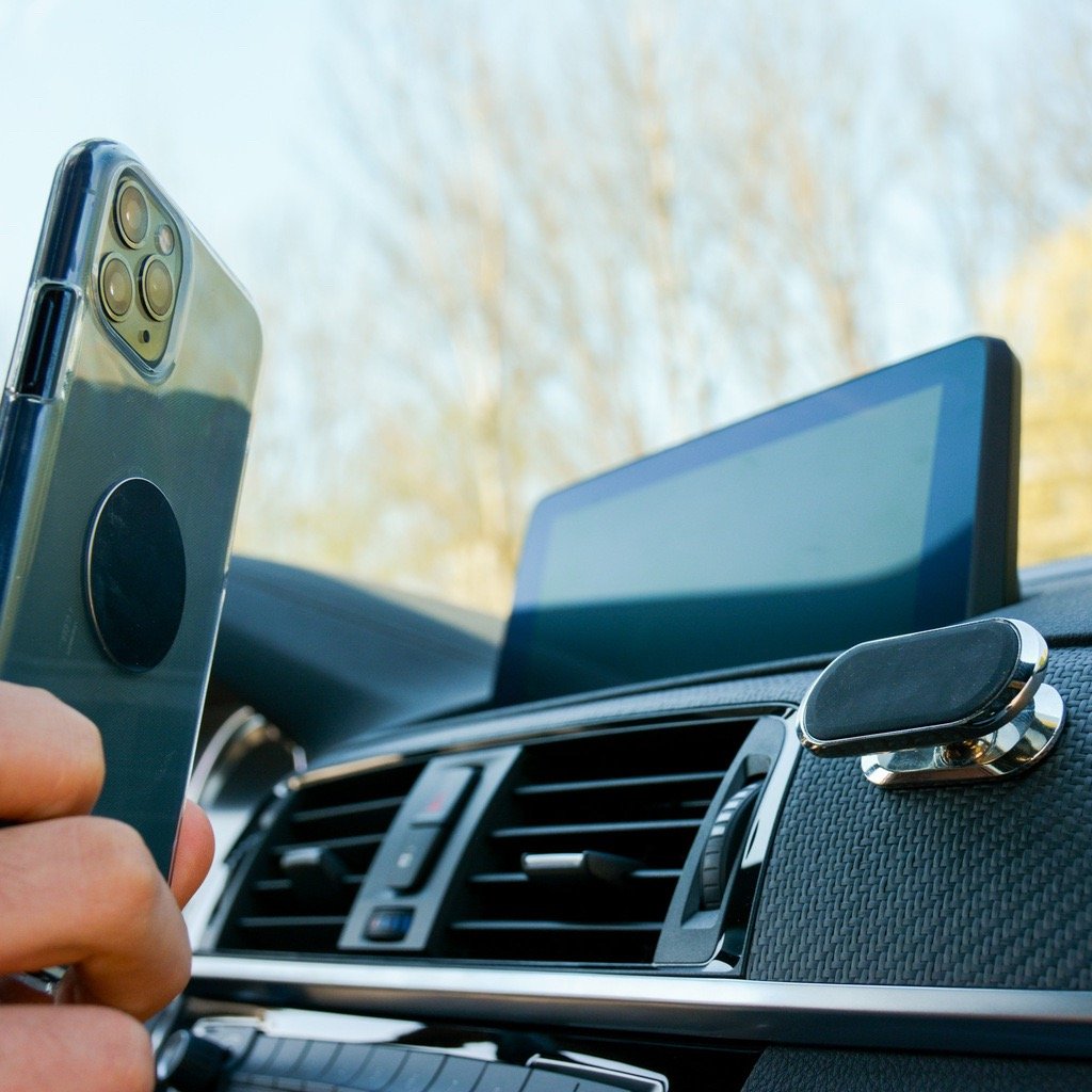 360 degree rotating magnetic car phone holder